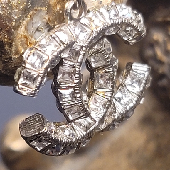 SOLD CHANEL Baquette Crystal Earrings - Picture 5 of 5